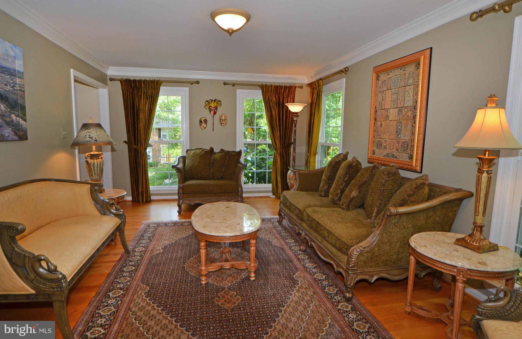 11685 Bennington Woods Road Reston, VA 20194 - Photo 7 of 30 Living Room