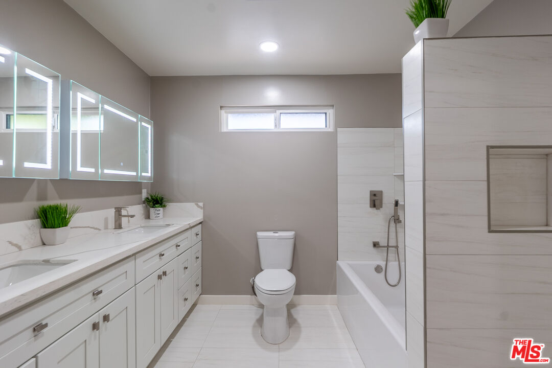 20456 Strathern Street Winnetka, CA 91306 - Photo 18 of 37