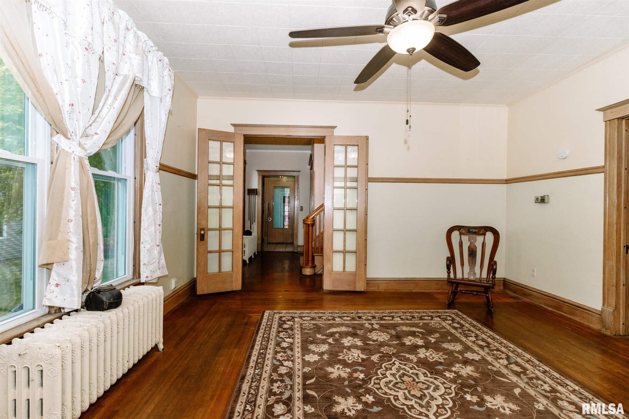 110 North High Street Washington, IL 61571 - Photo 12 of 42 Gallery Image 12