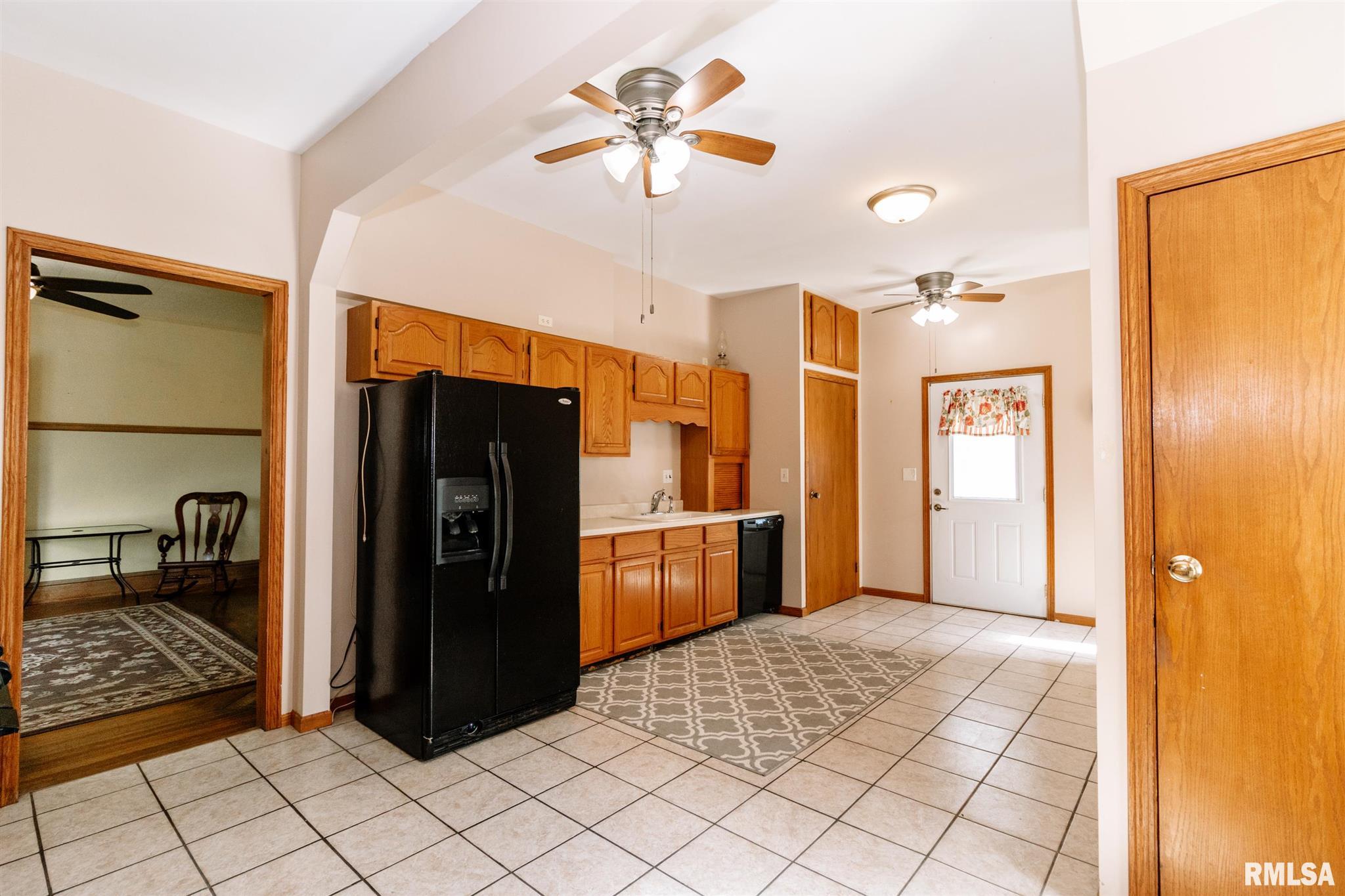 110 North High Street Washington, IL 61571 - Photo 15 of 42 Gallery Image 15