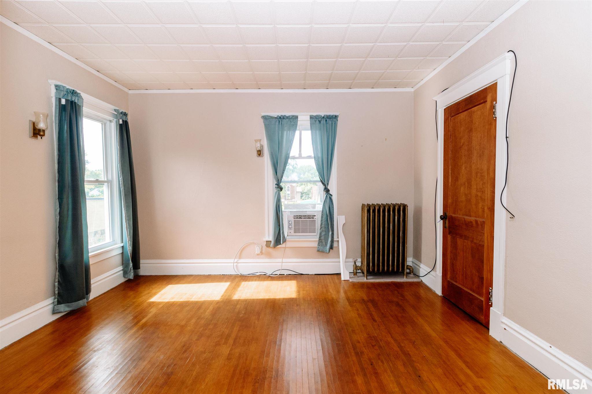 110 North High Street Washington, IL 61571 - Photo 28 of 42 Gallery Image 28