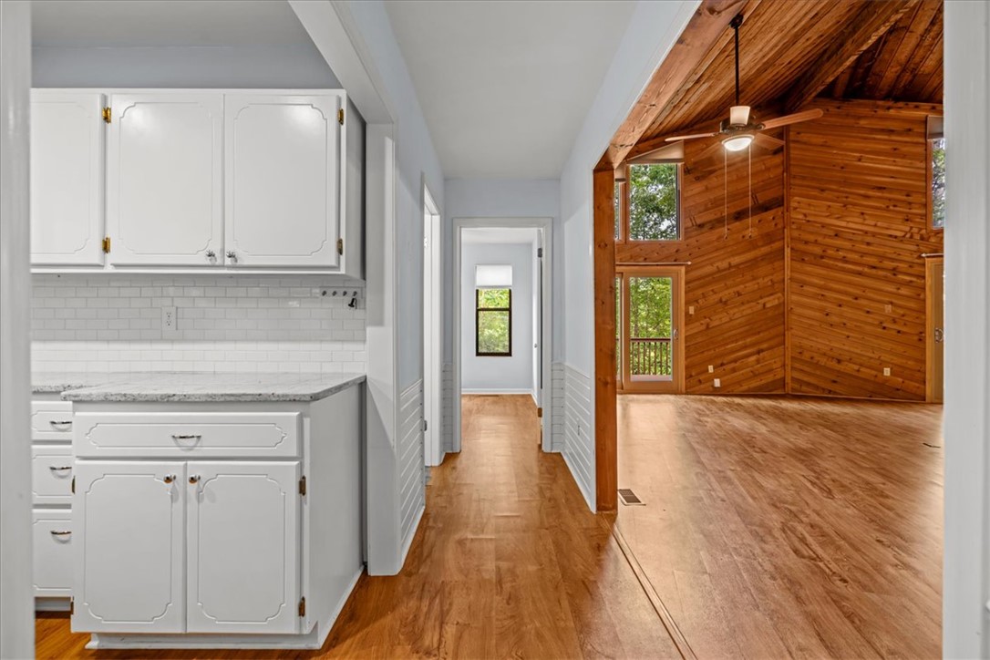 113 Nicklaus Road Westminster, SC 29693 - Photo 11 of 38 Gallery Image 11