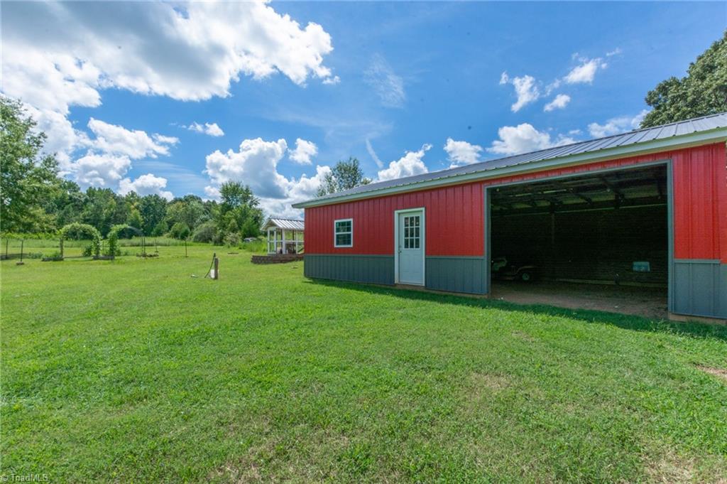 1885 Helmstetler Road Lexington, NC 27295 - Photo 8 of 44 Gallery Image 8