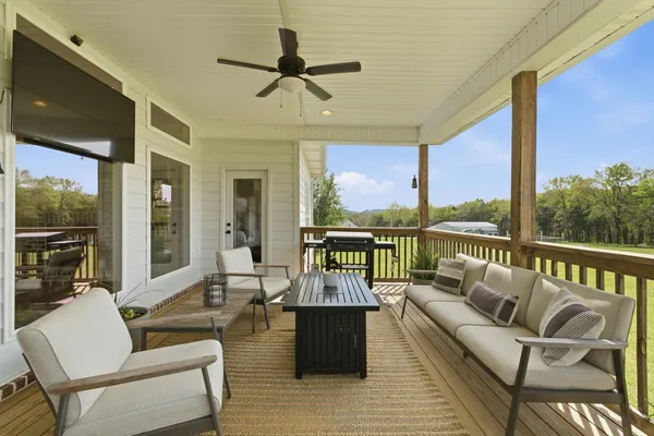 $969,000 | 6428 Simmons Bluff Road, Lebanon, TN 37090