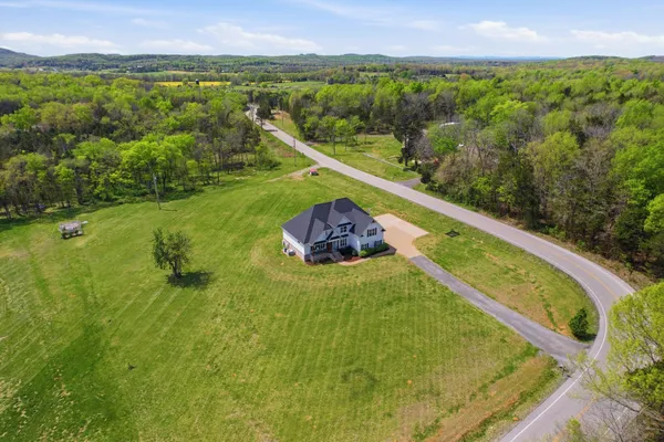 $969,000 | 6428 Simmons Bluff Road, Lebanon, TN 37090