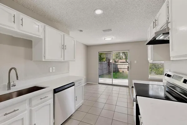 $1,950 | 707 Shadybrook Lane, Seagoville, TX 75159