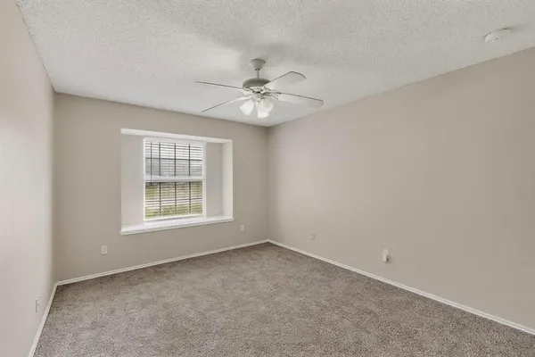 $1,950 | 707 Shadybrook Lane, Seagoville, TX 75159