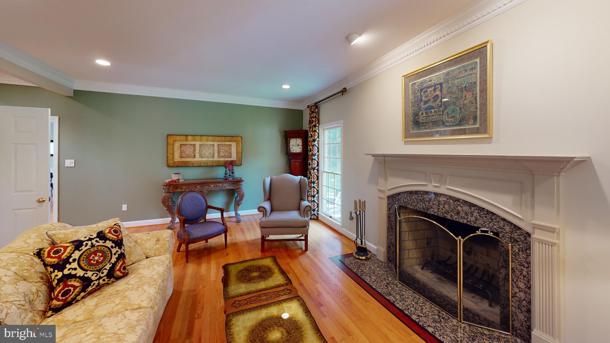 11024 Chandler Road Potomac, MD 20854 - Photo 17 of 44 Formal living room