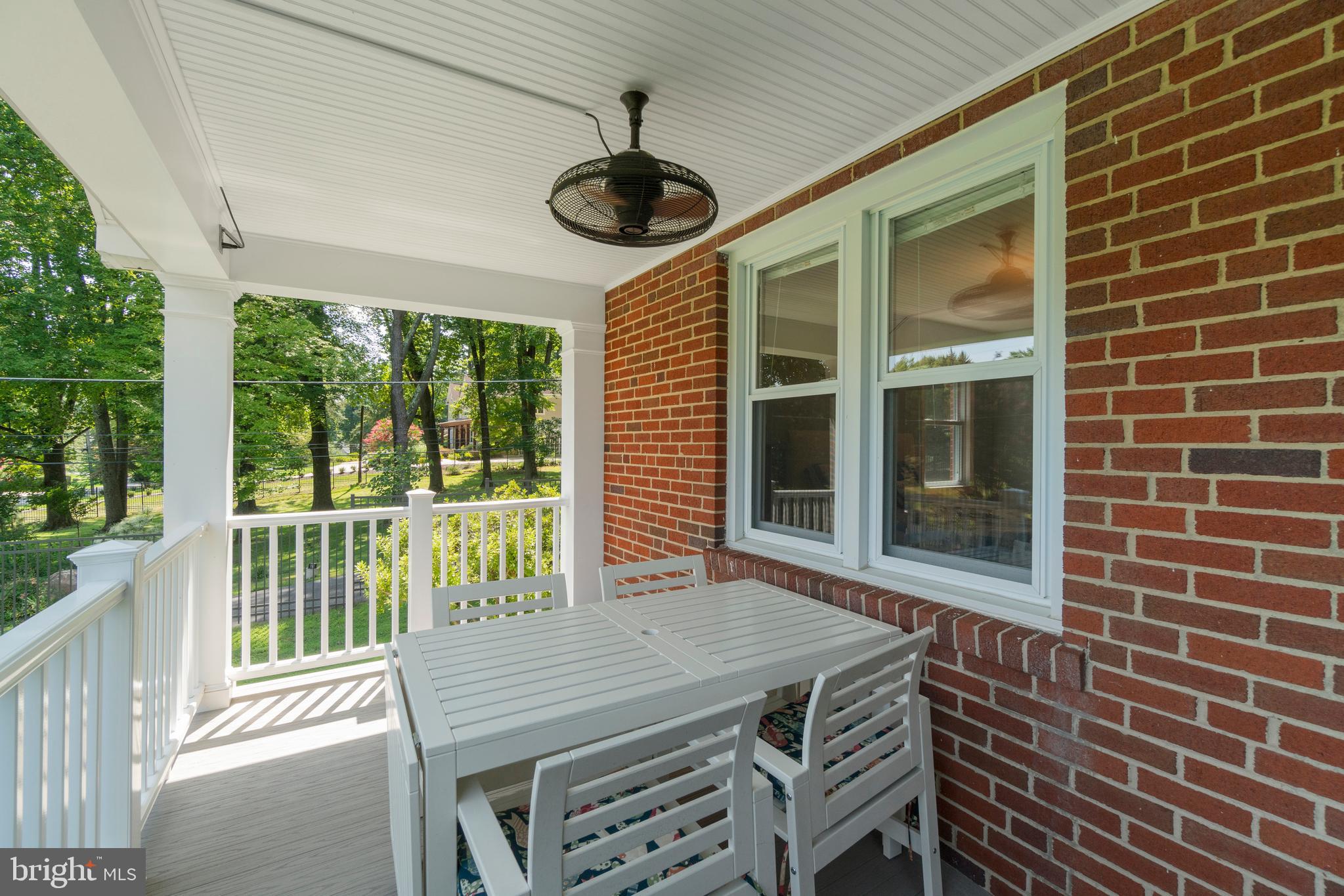 11024 Chandler Road Potomac, MD 20854 - Photo 5 of 44 Outside dining, work, or game playing