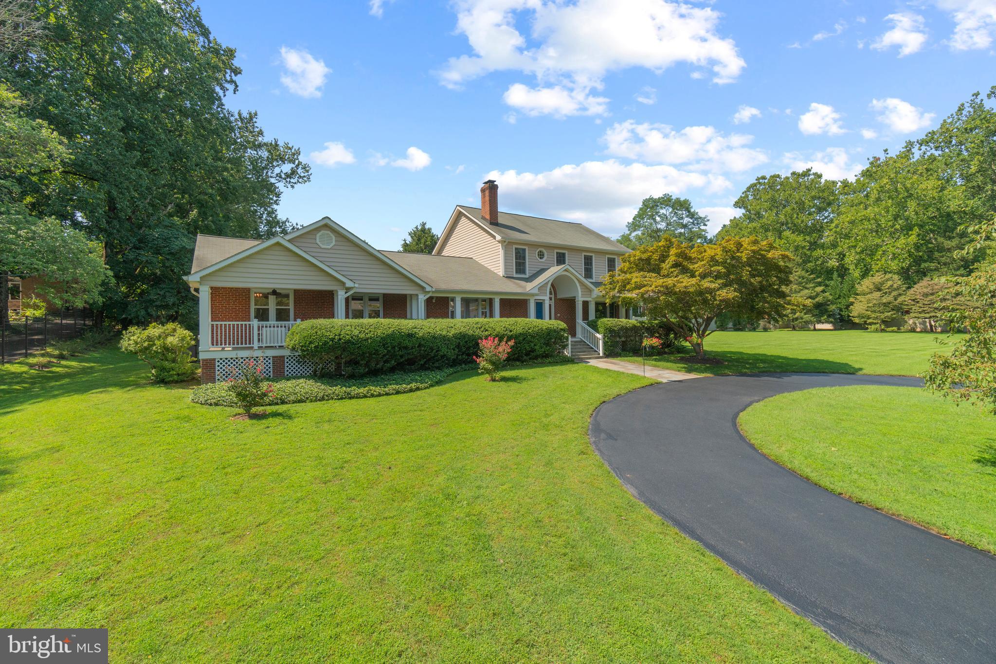 11024 Chandler Road Potomac, MD 20854 - Photo 42 of 44 Circular driveway