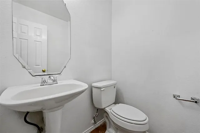 $299,950 | 101 Heritage Drive, Crowley, TX 76036