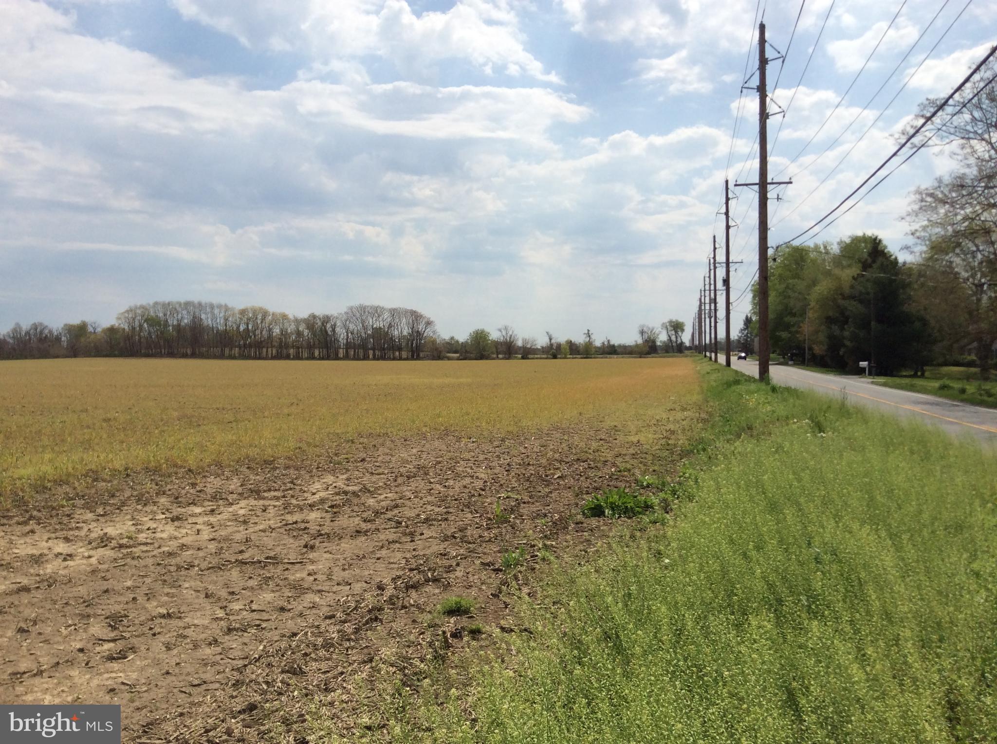 490 Franklinville Road Swedesboro, NJ 08085 - Photo 8 of 18 a view of an ocean from a yard