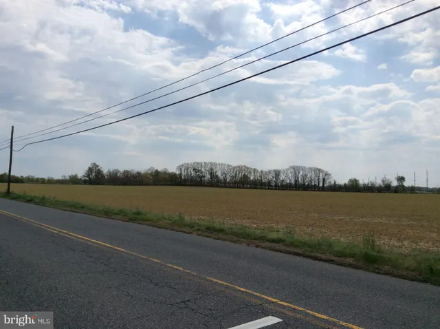 a view of an outdoor space and a yard