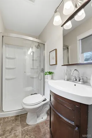 $350,000 | 683 Greenholme Court, Fenton, MO 63026