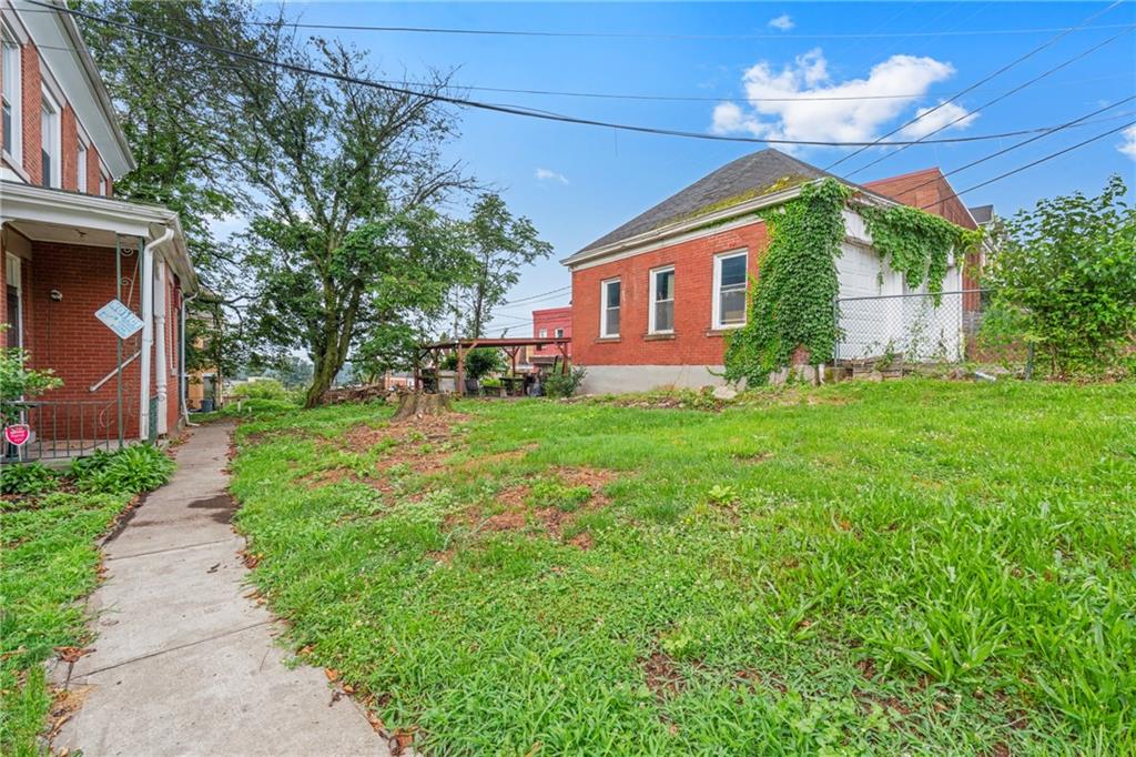 718 Brownsville Road Pittsburgh, PA 15210 - Photo 7 of 14