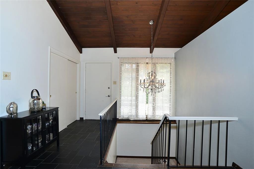 595 Trotwood Ridge Road Upper St. Clair, PA 15241 - Photo 2 of 25 Entry/Foyer