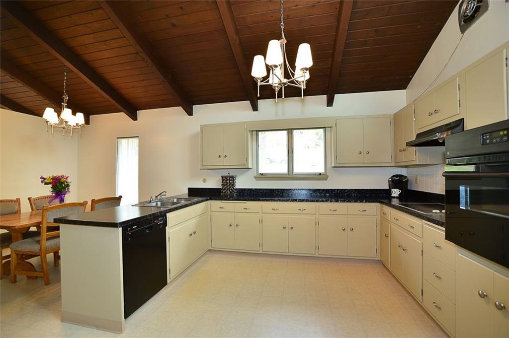 595 Trotwood Ridge Road Upper St. Clair, PA 15241 - Photo 8 of 25 Kitchen