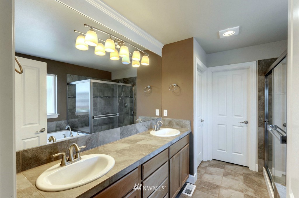 258 Chelan Avenue Northeast Renton, WA 98059 - Photo 22 of 25 Gallery Image 22