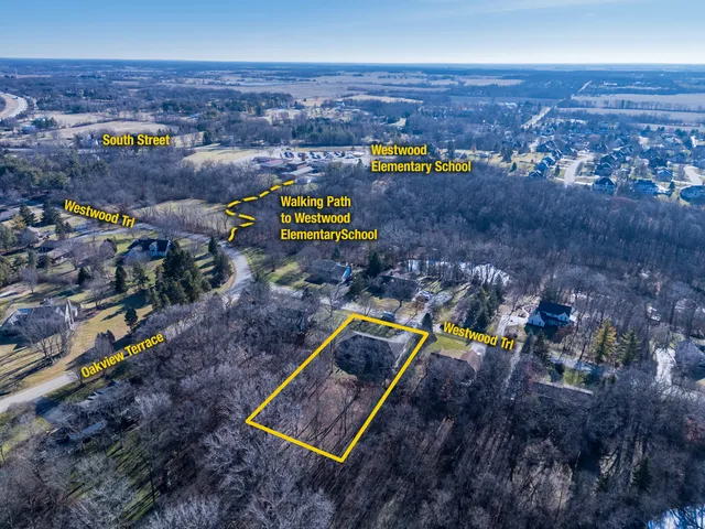 $500,000 | 14320 Westwood Trail, Woodstock, IL 60098