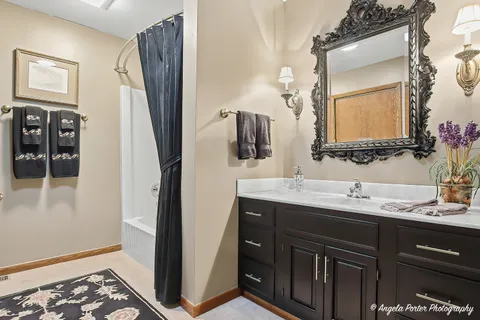 $500,000 | 14320 Westwood Trail, Woodstock, IL 60098