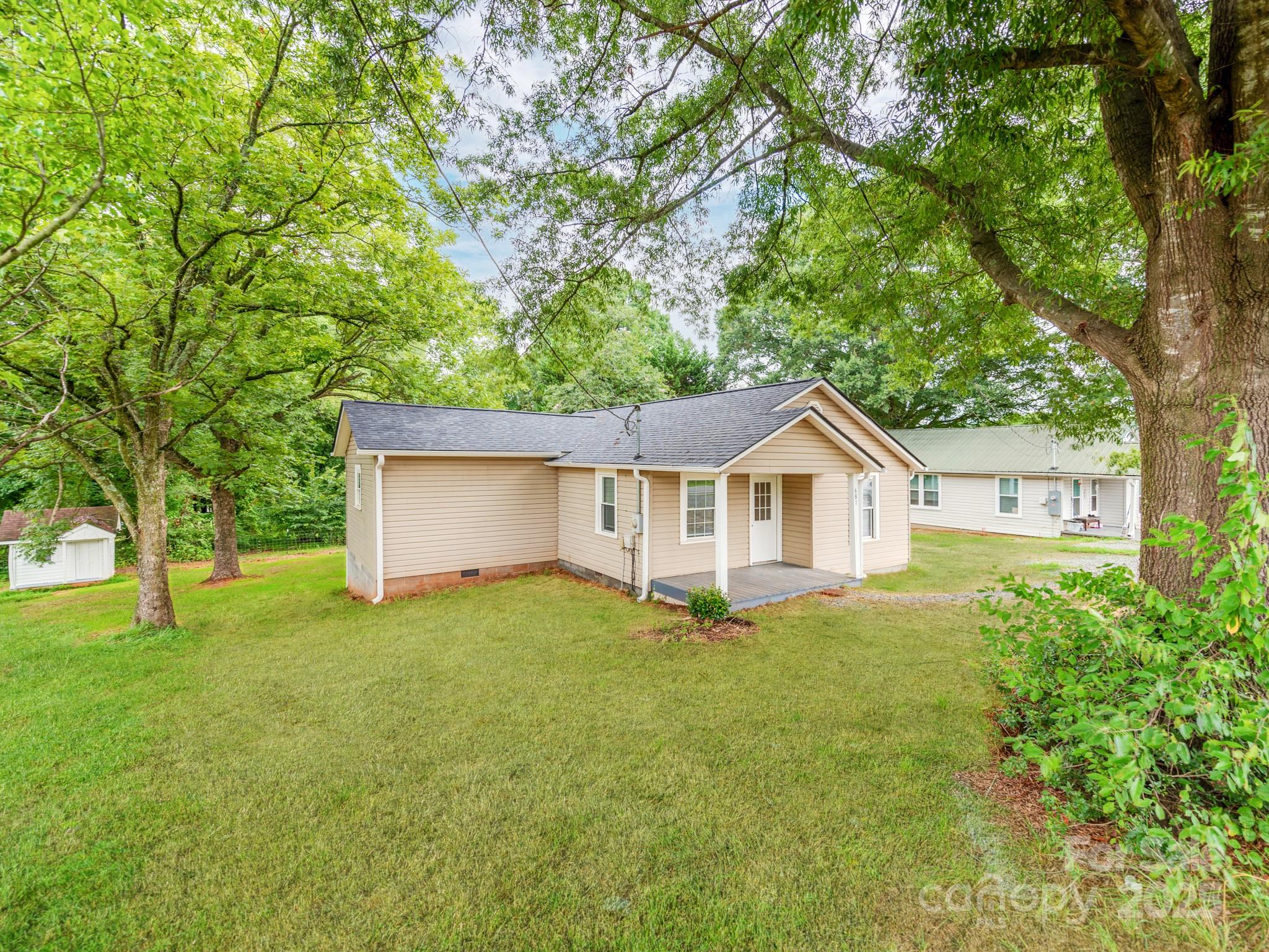 681 Hiddenite Church Road Hiddenite, NC 28636 - Photo 3 of 30 Gallery Image 3