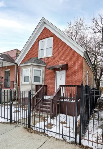 $262,500 | 442 North Harding Avenue, Chicago, IL 60624