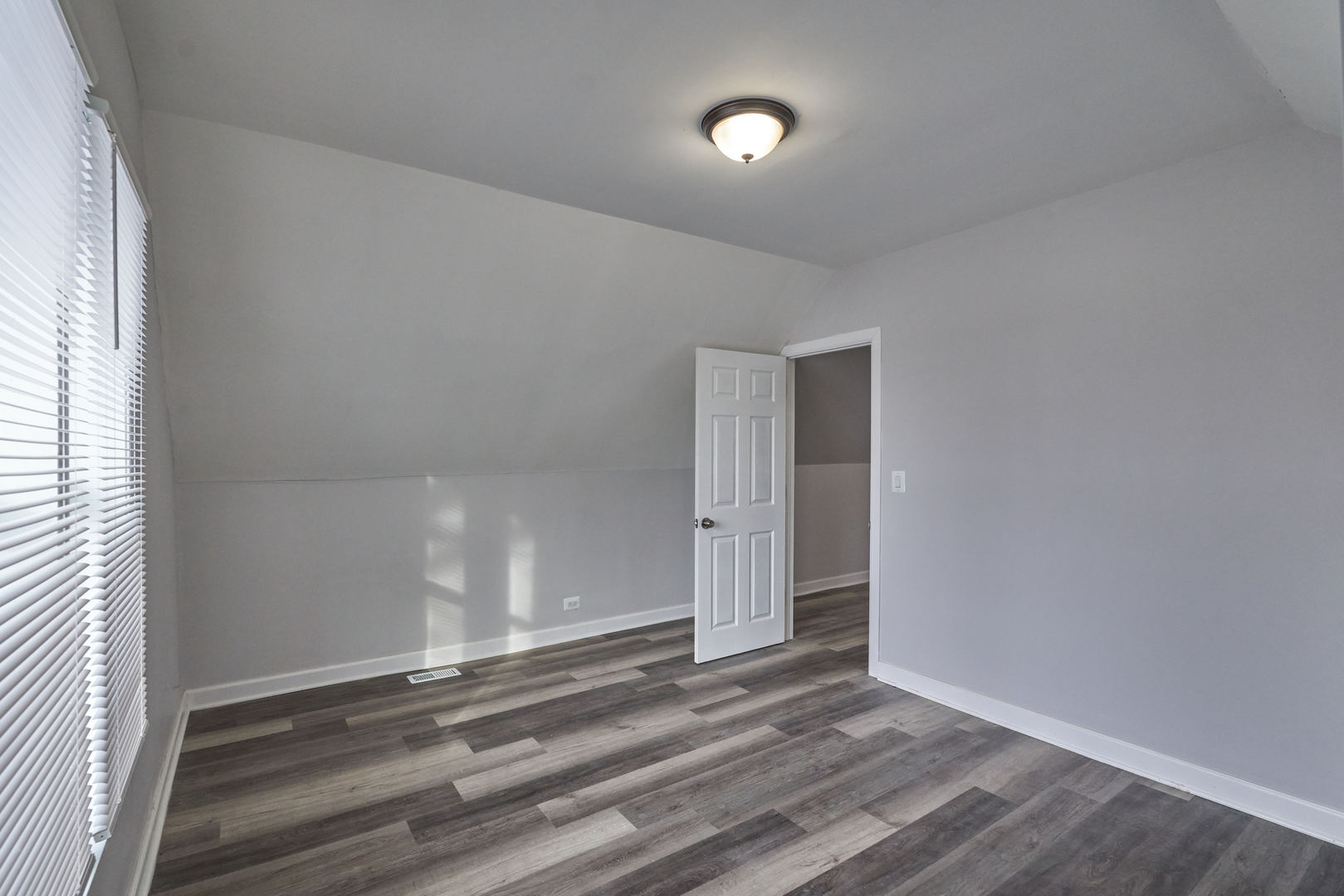 442 North Harding Avenue Chicago, IL 60624 - Photo 12 of 13