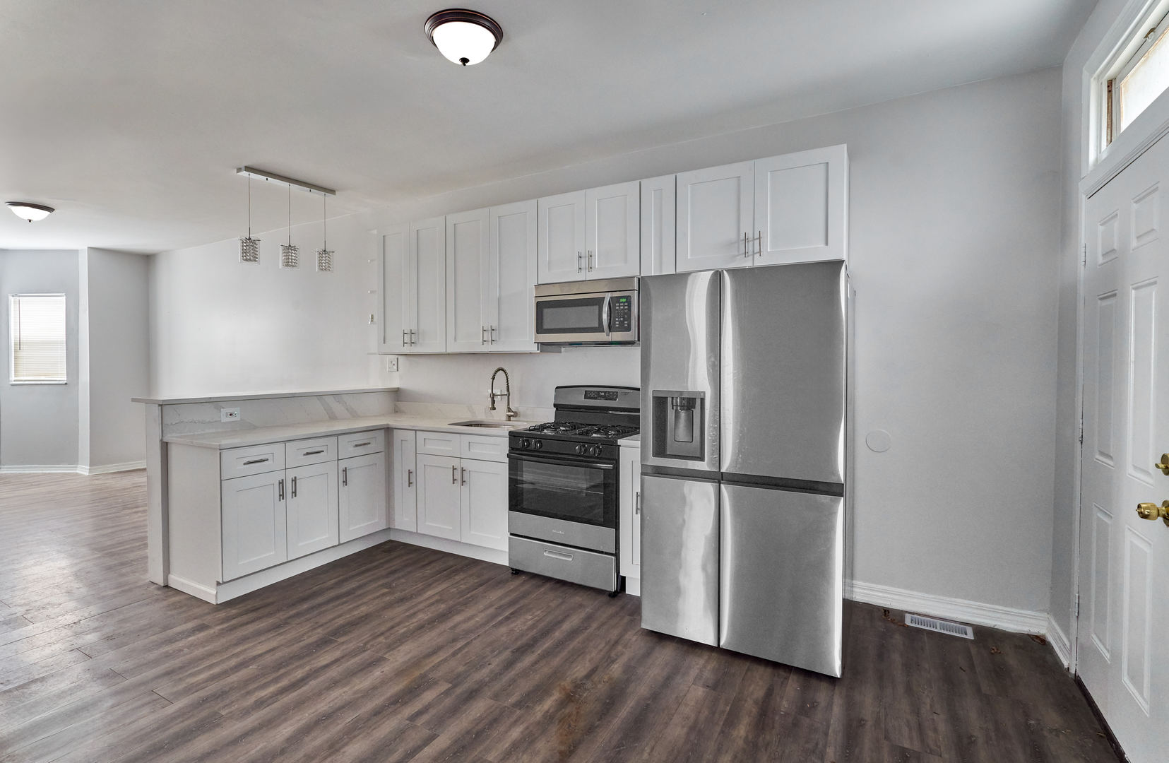 442 North Harding Avenue Chicago, IL 60624 - Photo 6 of 13