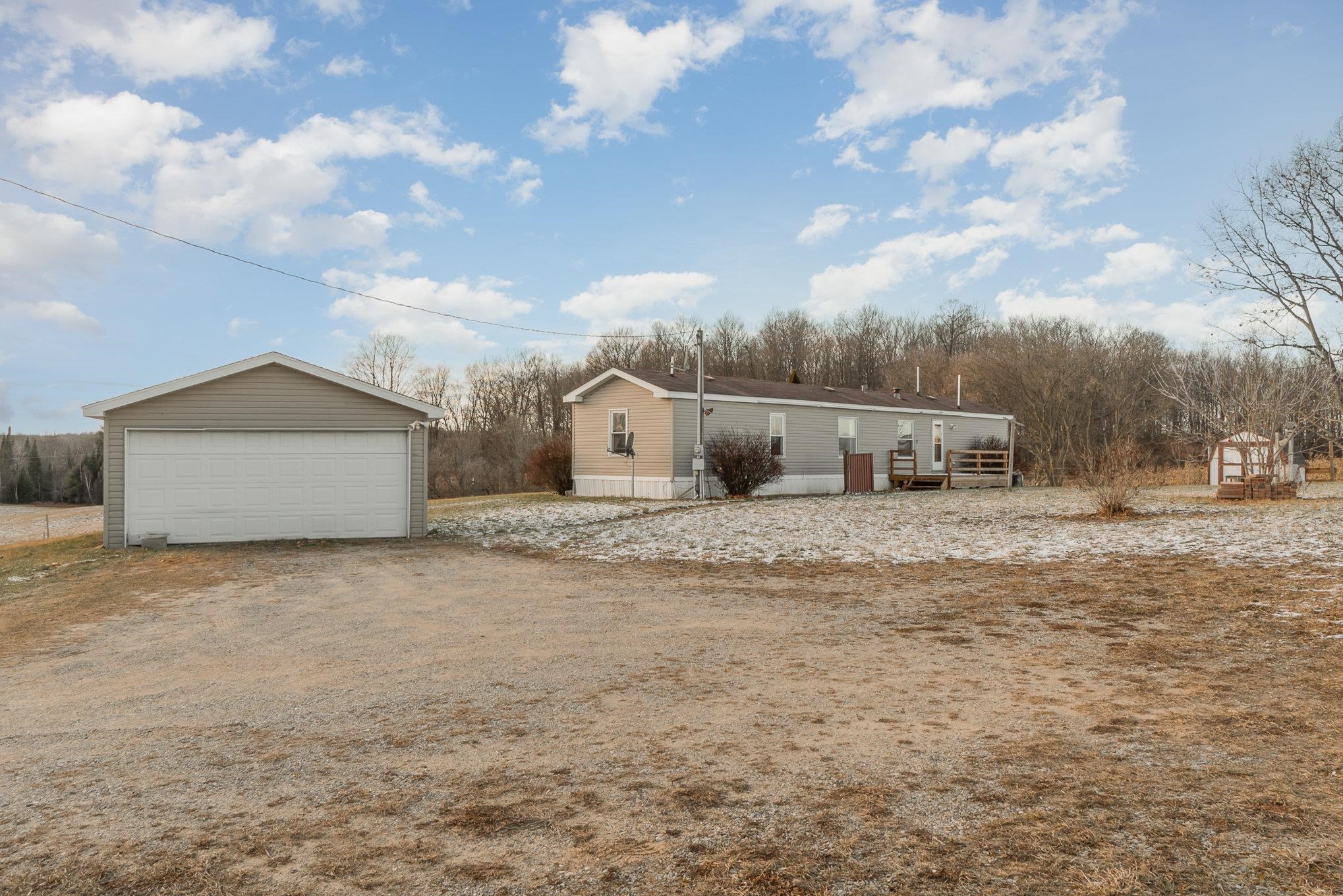 1740 North Morrison Road Rose City, MI 48654 - Photo 1 of 16
