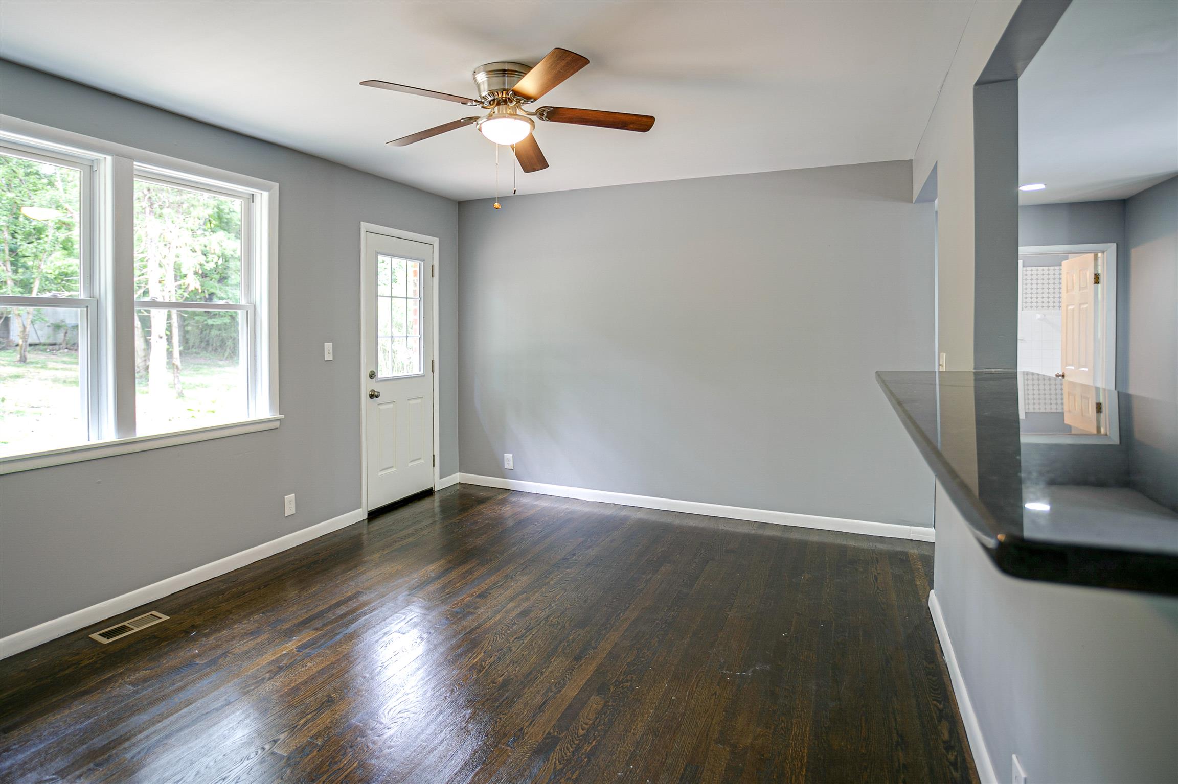 4071 Bernard Road Joelton, TN 37080 - Photo 14 of 29 Spacious bar area between kitchen and den