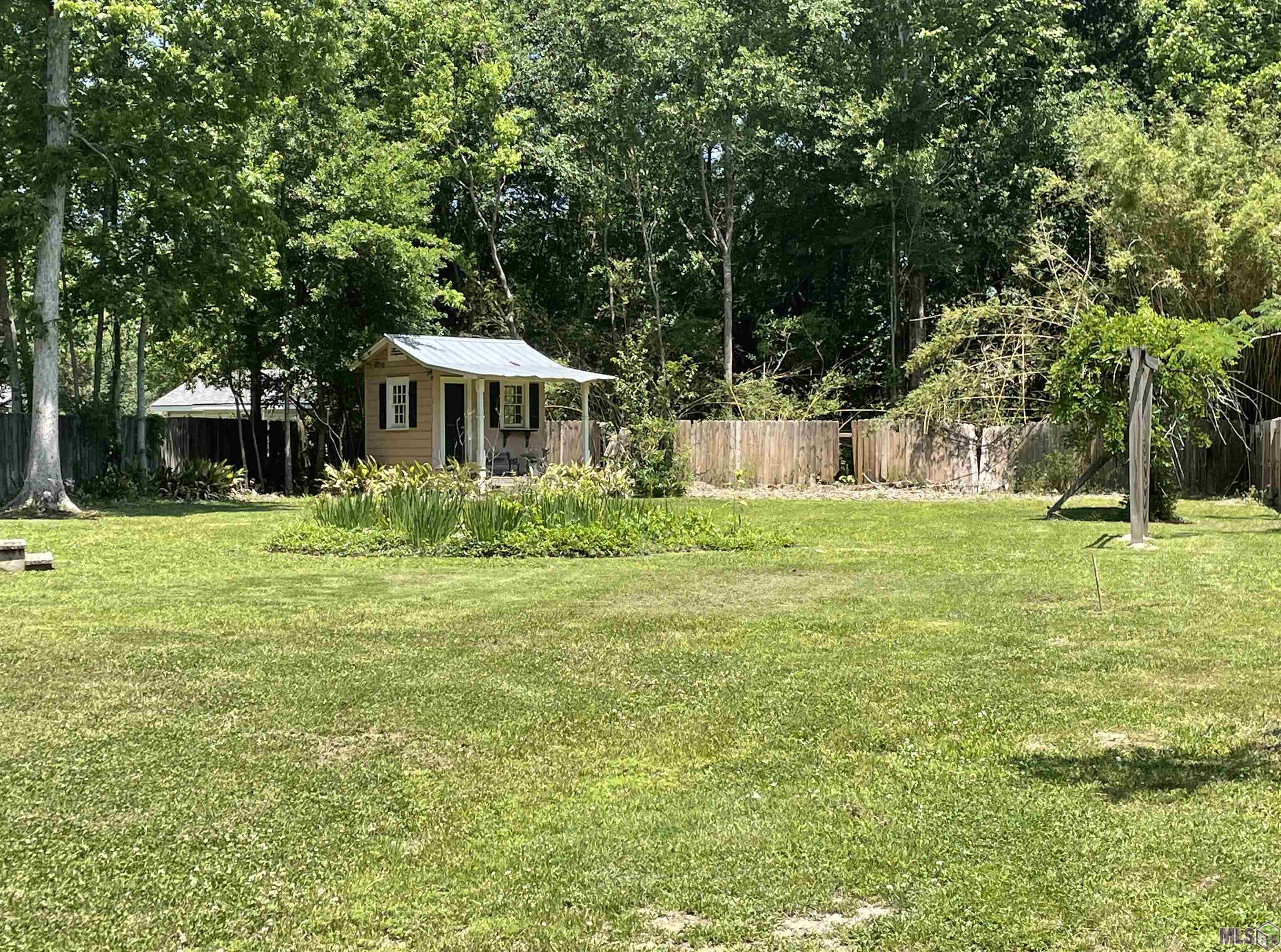 4623 Arrowhead Street Baton Rouge, LA 70808 - Photo 2 of 3 77 X 150 LARGER THAN MOST LOTS