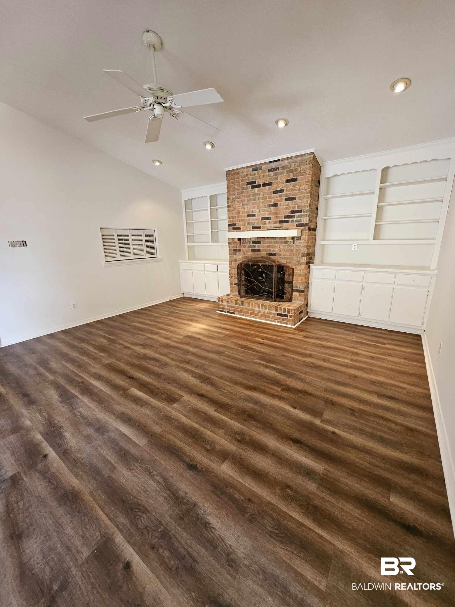 5732 Green Tree Road Mobile, AL 36609 - Photo 6 of 19