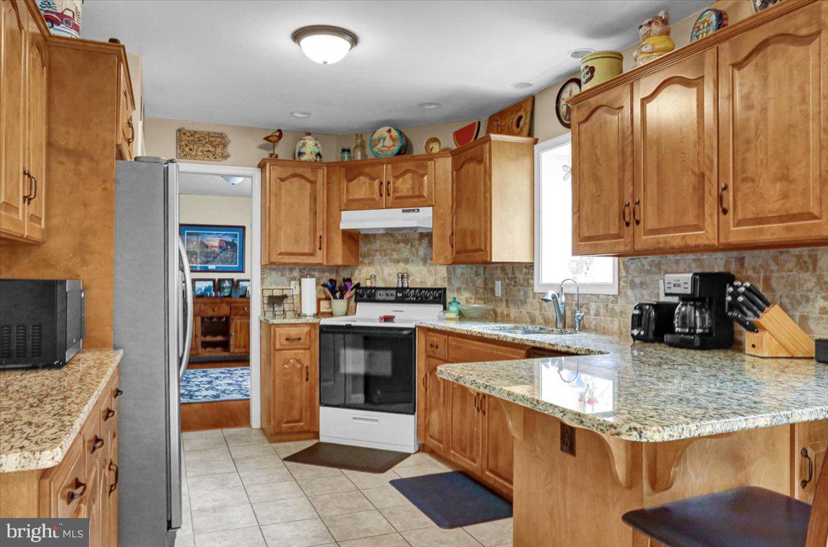 32 Henne Road Bernville, PA 19506 - Photo 4 of 40