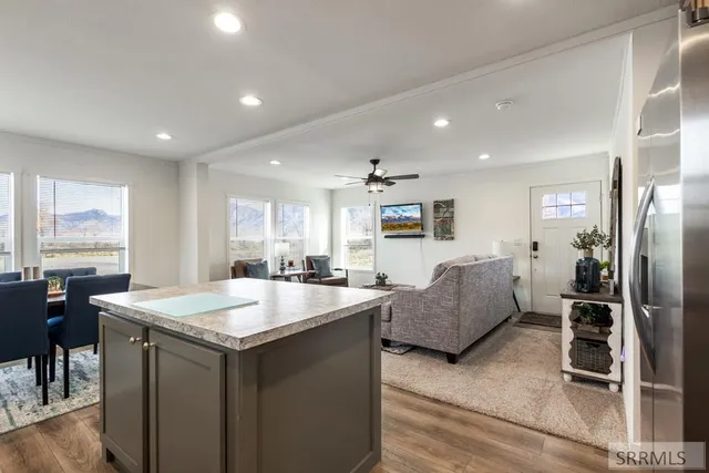 $775,000 | 3831 3580 West, Moore, ID 83255