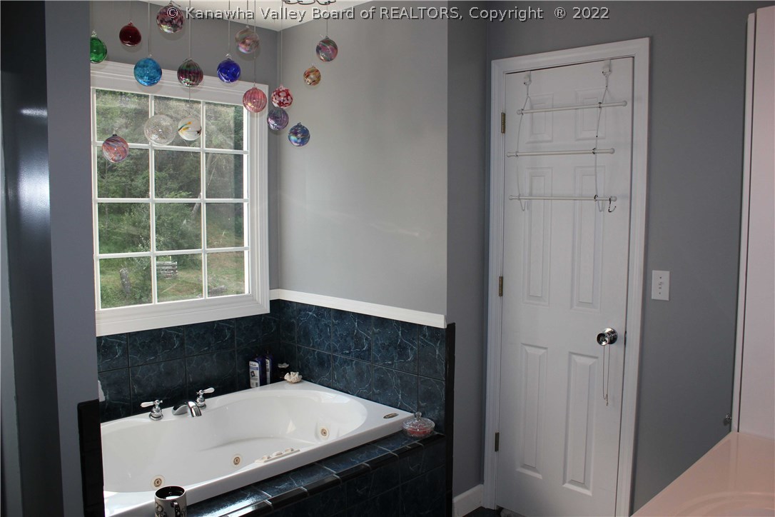 3425 Bluelick Road Winfield, WV 25213 - Photo 13 of 30 Gallery Image 13
