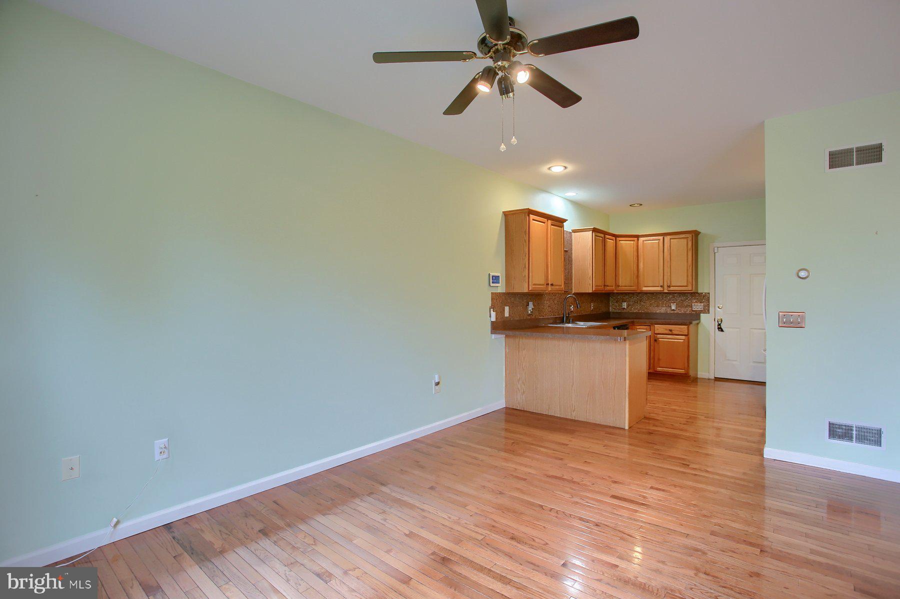 2213 Ionoff Road Harrisburg, PA 17110 - Photo 9 of 33 Gallery Image 9