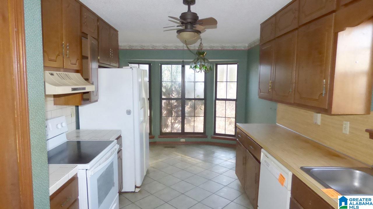 410 Cahaba Landings Road Birmingham, AL 35210 - Photo 6 of 12