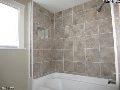 3293 Tullamore Road Cleveland, OH 44118 - Photo 3 of 14 Gallery Image 3