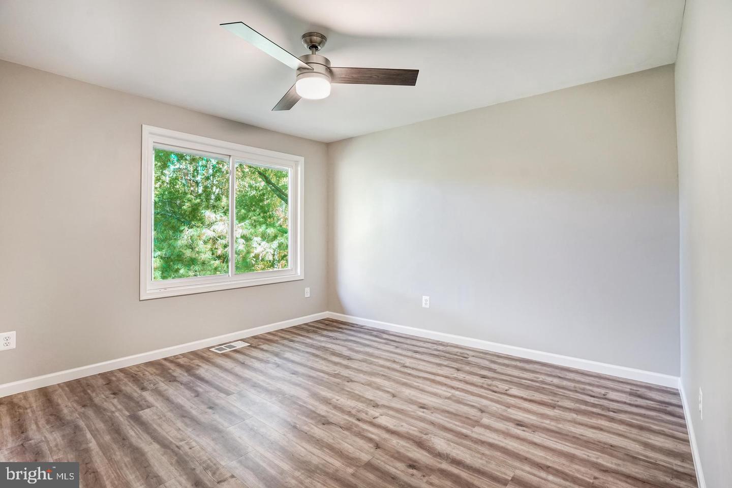 2246 White Cornus Lane Reston, VA 20191 - Photo 15 of 30 Gallery Image 15