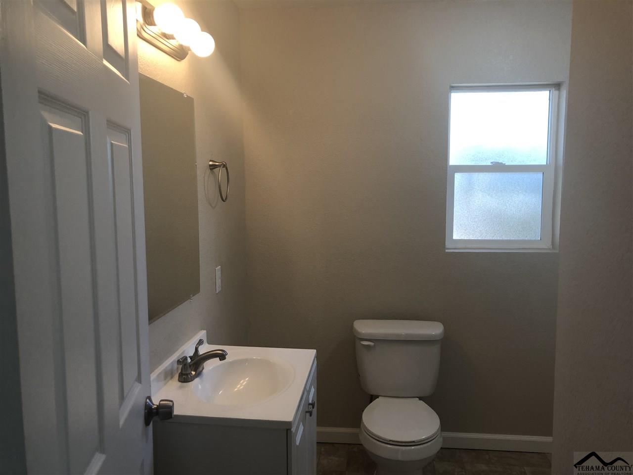 470-480 Wiltsey Road Red Bluff, CA 96080 - Photo 8 of 10 Gallery Image 8