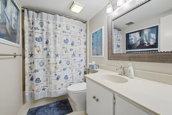 $2,700 | 1501 Marina Isle Way, Unit 305, Jupiter, FL 33477