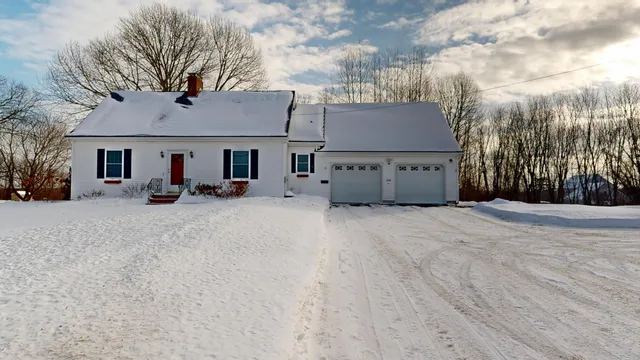 $397,500 | 578 Main Street, Monmouth, ME 04259