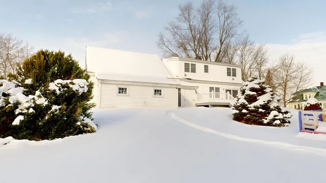 $397,500 | 578 Main Street, Monmouth, ME 04259