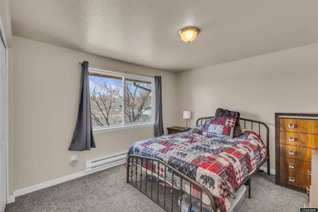 $165,000 | 820 Moccasin Lane, Rock Springs, WY 82901