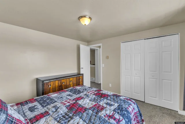 $165,000 | 820 Moccasin Lane, Rock Springs, WY 82901