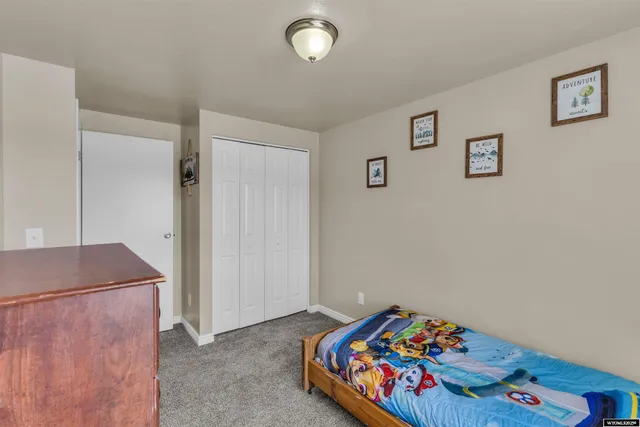 $165,000 | 820 Moccasin Lane, Rock Springs, WY 82901