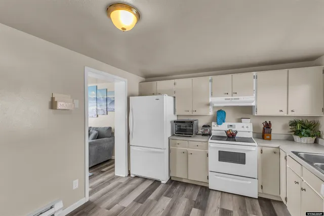 $165,000 | 820 Moccasin Lane, Rock Springs, WY 82901