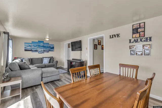 $165,000 | 820 Moccasin Lane, Rock Springs, WY 82901