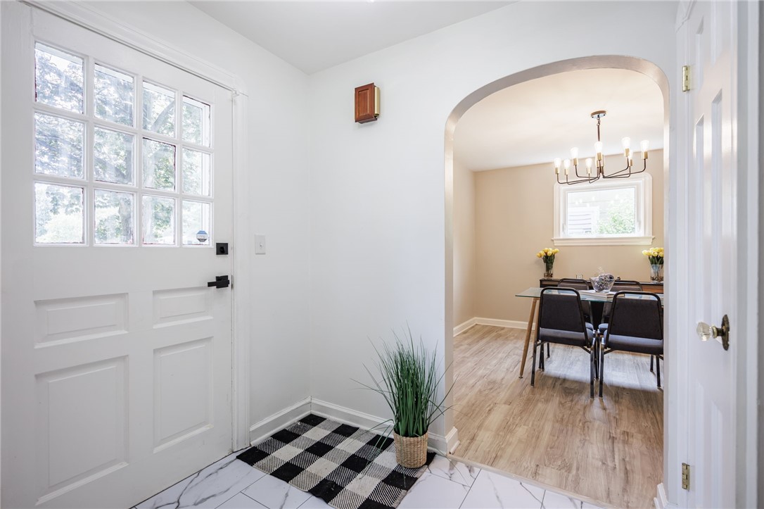 141 Cooper Road Irondequoit, NY 14617 - Photo 7 of 33