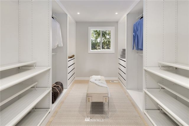 $1,475,000 | 8400 Northeast 190th Street, Bothell, WA 98011